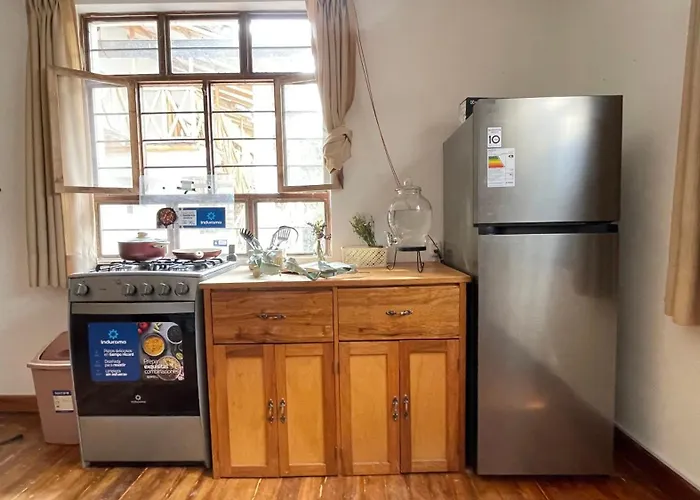 Casa Paqocha - & Garden - Shared Kitchen & Hot Water