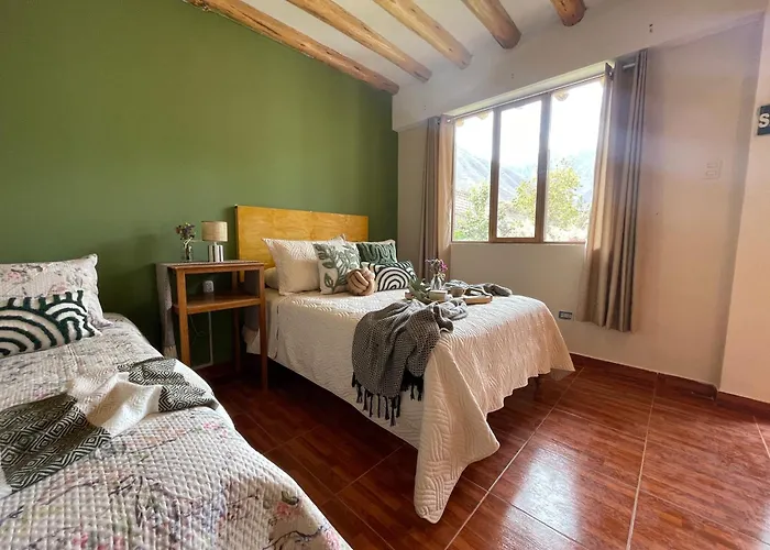 Casa Paqocha - & Garden - Shared Kitchen & Hot Water *