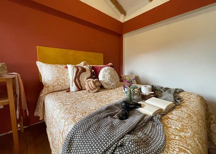 Casa Paqocha - & Garden - Shared Kitchen & Hot Water