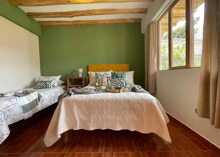 Casa Paqocha - & Garden - Shared Kitchen & Hot Water *